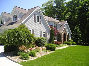 Landscapers and Lawncare Services in Youngstown, FL